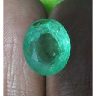 4.25 Ratti Natural Emerald With Govt. Lab Certificate-(16650)