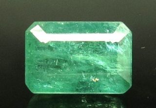 8.16 Ratti Natural Emerald Stone With Govt. Lab Certified (16650)