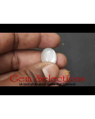 15.75/CT Natural Moon Stone-(450)                      